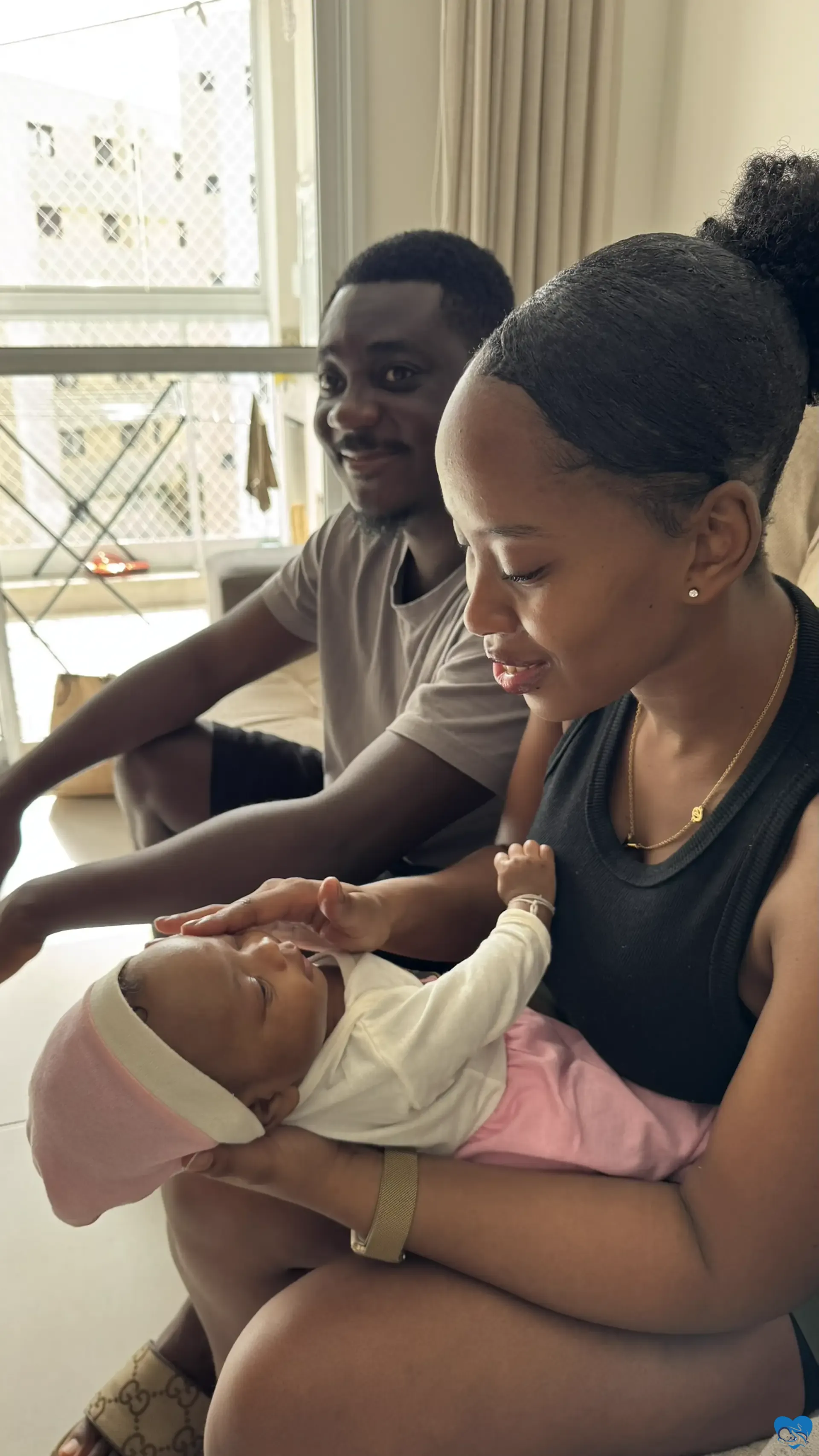 Newborn feeding support for an international family after birth in Brazil